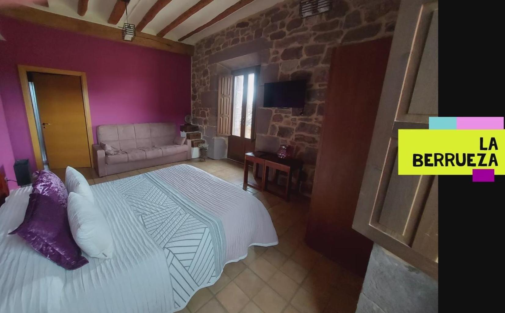Hostal Rural Ioar Sorlada Екстериор снимка